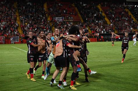 Con épica remontada Alajuelense logra el pentacampeonato en la Liga