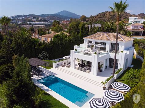 New Luxury Villa In Marbella With Sea And Golf Views In Marbella Spain