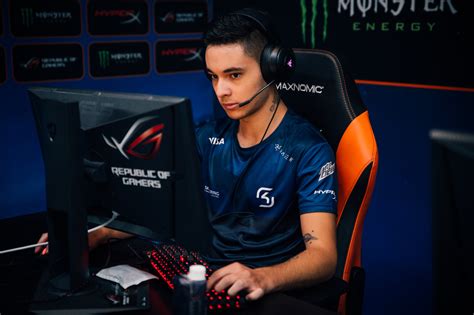 CSGO Felps sofre racismo de jogador alemão da Alternate aTTaX que é