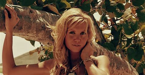 Girls micro bikini Девушки в микро бикини Микро бикини фото