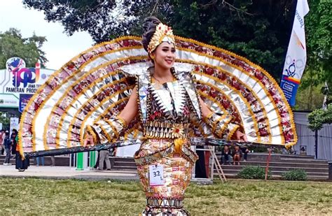 Cara Membuat Baju Kostum Karnaval Fashion Show Tema Kemerdekaan Dar