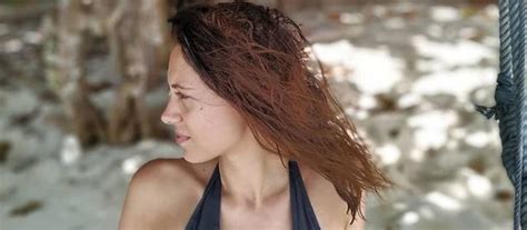 Gwiazda M Jak Mi O Rozpala Zmys Y Na Wakacjach Adriana Kalska W Bikini Wy Ania Si Z Morza