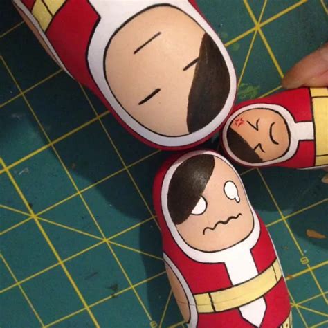 ENSEMBLE DE POUPÉES nicheuses en bois Momo Yaoyorozu MBHA BNHA kawaii 3