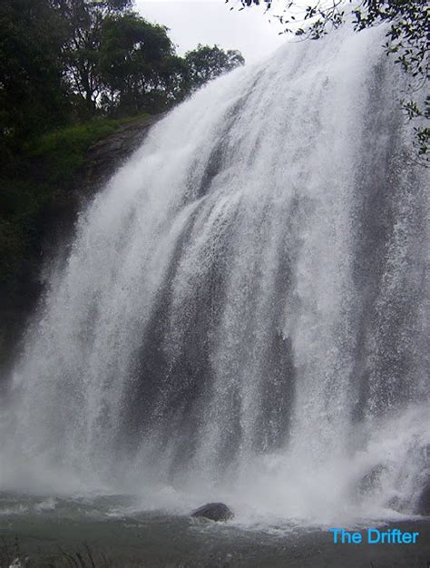 Drifter's Diary: Waterfalls of Karnataka 1 - Chelavara Falls