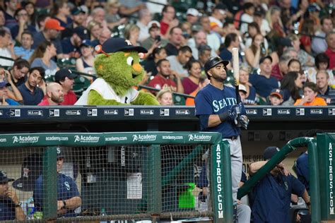 Astros Sink Mariners During Fight For Wild Card Houston Houston Press The Leading