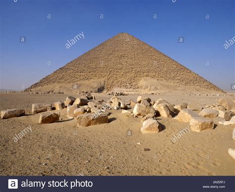 Reign Sneferu Pharaoh Hi Res Stock Photography And Images Alamy