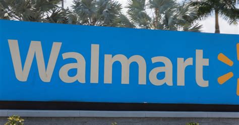 Walmart S Seizeen Inflatable Outdoor Hot Tub Is A Must Have Parade