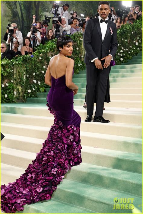 Kerry Washington Goes Pretty In Purple For Met Gala With Husband