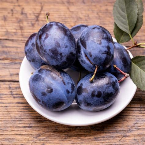 20 Naturally Blue Fruits (+ Foods List) - Insanely Good