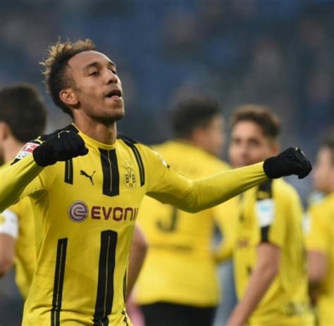 sp Fußball BL kicker Umfrage Aubameyang Meldung Bundesliga Profis