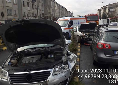 Foto Apte Persoane Implicate Ntr Un Accident Pe Un Drum Din V Lcea