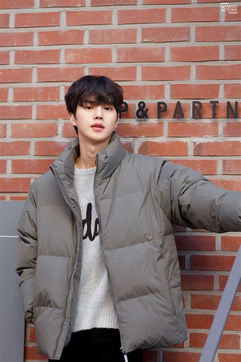 Song Kang For Photoshoot Behind-the-Scene | Kpopmap