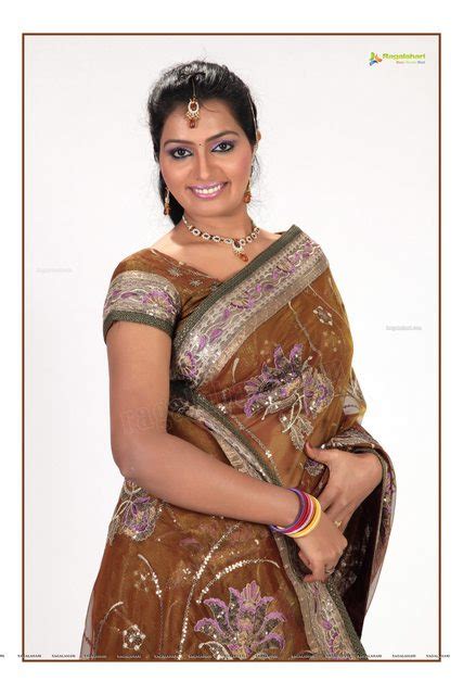 Dressing Below Navel Saree Prabha Shetty Hot Saree Navel