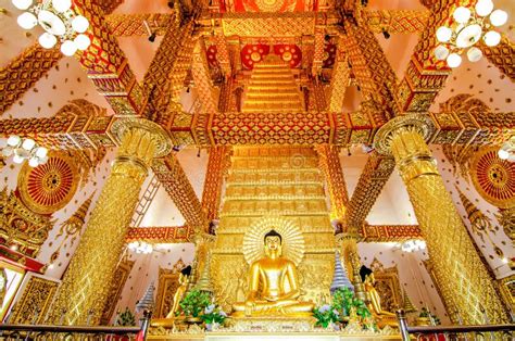 Interior De Phrathat Nong Bua La Pagoda Modelada Del Templo La India De