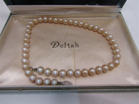 A Old Vintage S Deltah Simulated Single Pearl Gem