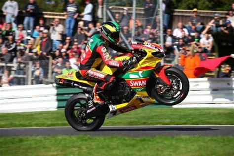 Cadwell Bsb Laverty Wins Controversial First Race Bikesport News