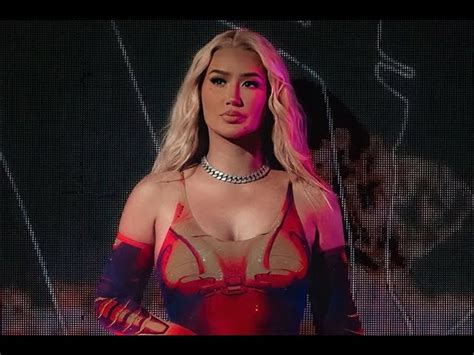 Iggy Azalea Joins OnlyFans Promises Hotter Than Hell Content Video