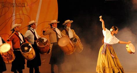 Artists performing at the festival in Chacarera | Amauta