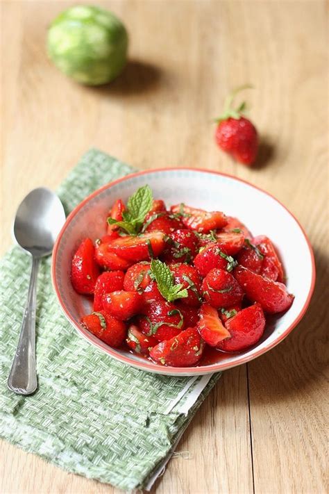 Salade De Fraises La Menthe Et Basilic Recette Salade De Fraises