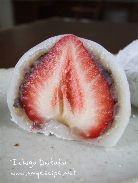 How To Make Ichigo Daifuku Strawberry And Anko Mochi Dessert Japanese Dessert Recipe