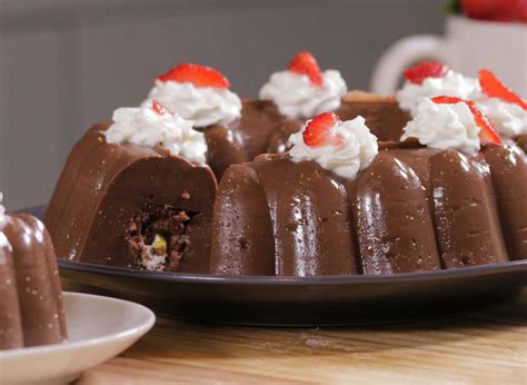 Gelatina De Chocolate Rellena De Chocoroles CocinaDelirante