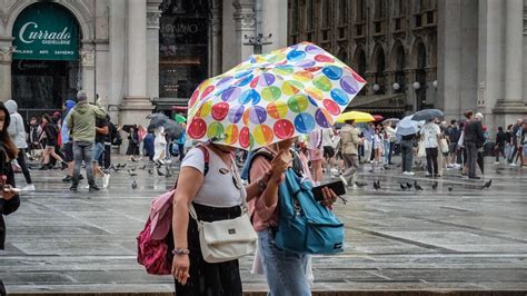 Il Meteo Di Venerd Maggio Ancora Temporali A Macchia Di Leopardo