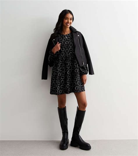 Black Spot Print Crinkle Mini Smock Dress New Look