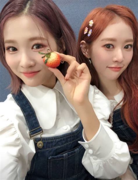 Cherry Bullet Community Posts 착하고 귀여운 보라언니 생일 너무너무 축하해요🥳🐰🤍 보라언니 항상 너무