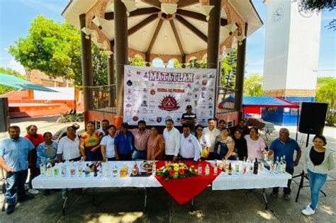 La Gran Fiesta Del Mezcal Es En Matatl N Del Al De Julio