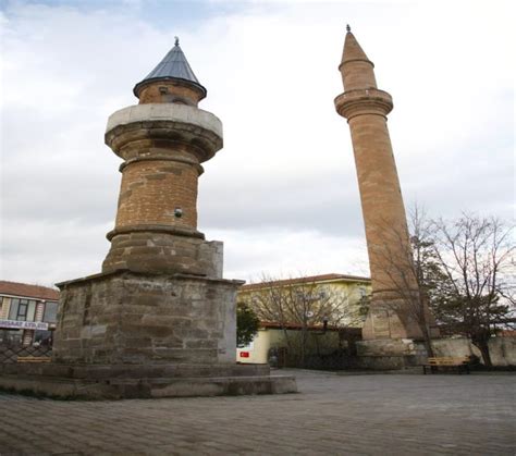 Ahruh Bey Mescidi And R Merkez Camii Eski Minaresi Nerede Ne Gezilir