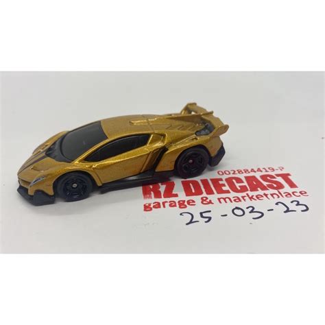 HOT WHEELS LAMBORGHINI VENENO METALFLAKE GOLD LIGHT VARIATION LAMBORGHINI PACK Shopee
