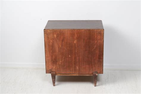 Commode à Tiroirs Art Déco en Bouleau Teinté Suède 1920s en vente sur