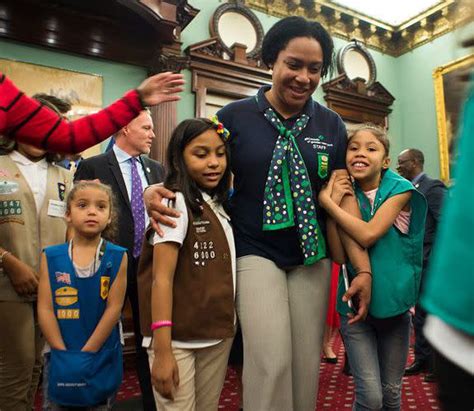 Troop 6000 brings the Girl Scout experience to homeless girls of NYC