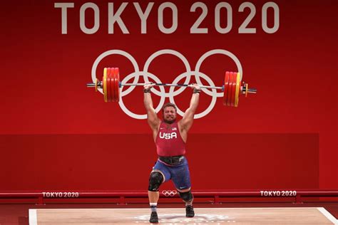 Chinas Triple Olympic Weightlifting Champion Lu Xiaojun Tests Positive