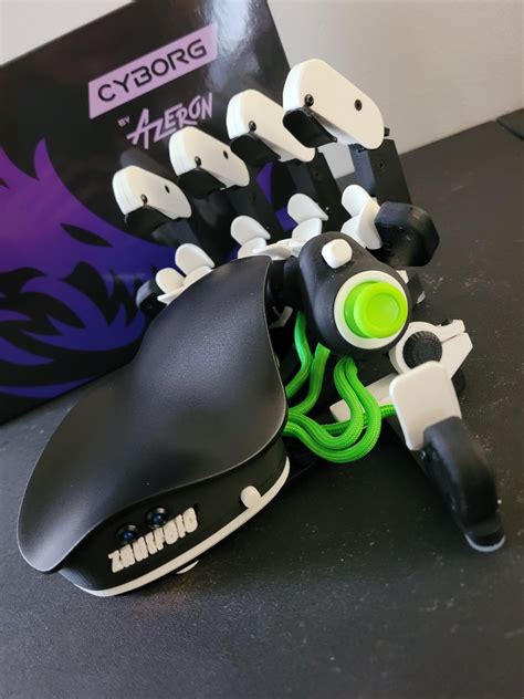 Azeron Cyborg 58XXX arrived recently! : r/Azeron