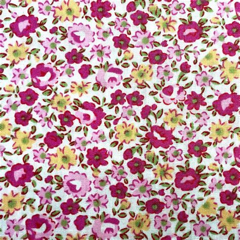 100 Cotton Poplin Fabric Floral Flower Garden Oxford Street 145cm Wide