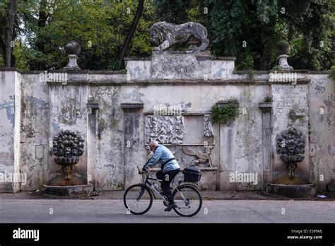 Villa borghese rome gardens hi-res stock photography and images - Alamy