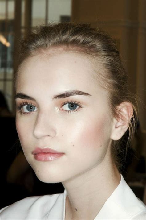 R Ussir Son Maquillage Nude Conseils Beaut En Photos Et Tutoriels Pale Skin Makeup
