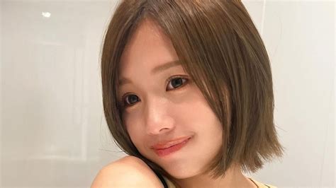 ばんばんざい・るな 肩だしセクシーなタンクトップ姿で髪色の変化を報告「なんでそんなに可愛いの？」 めざましmedia