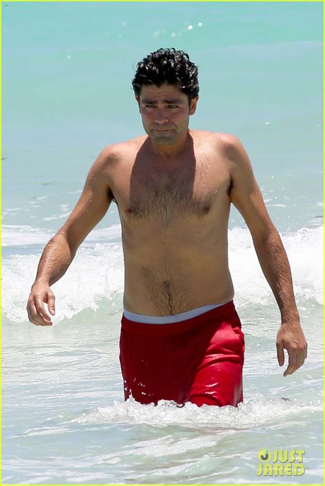 Shirtless Adrian Grenier Hits Miami Beach Before Entourage Press Tour