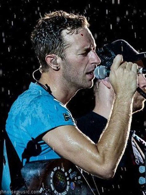 Coldplay Infec O Pulmonar Grave De Chris Martin Adia Shows No Brasil