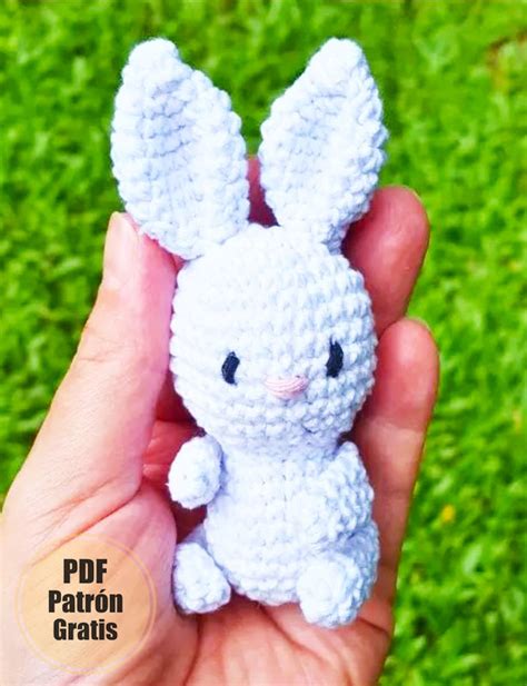 Amigurumi Llavero Conejito Blanco Patr N Gratis Amigurumistore