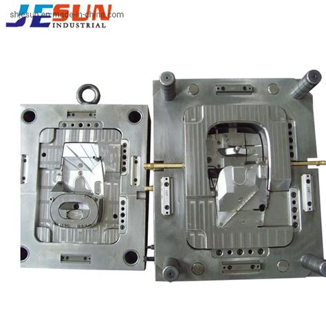 Hot Runner Injection Mould Molding Tool For Plastic Medical Instruments Products Plastic