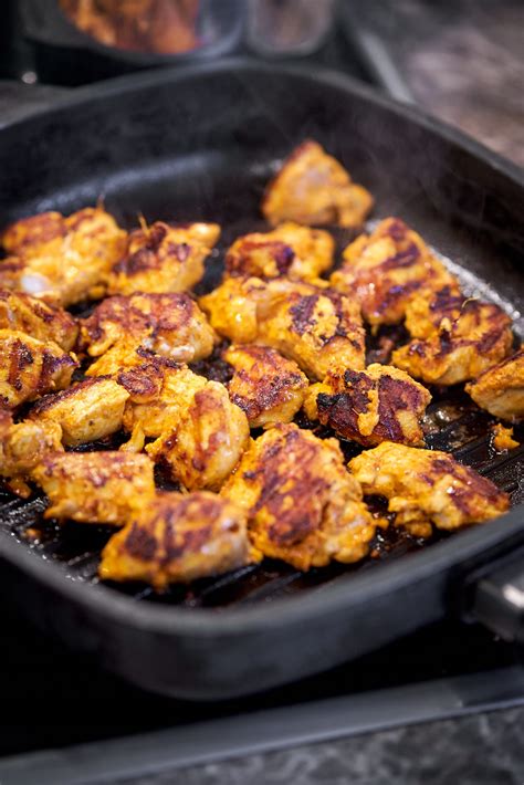 Tandoori Hähnchen in Makhani Sauce "Butter Chicken"
