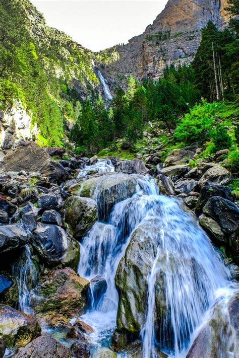 Parque Nacional Ordesa Y Monte Perdido En Las Pirenas Españolas Con