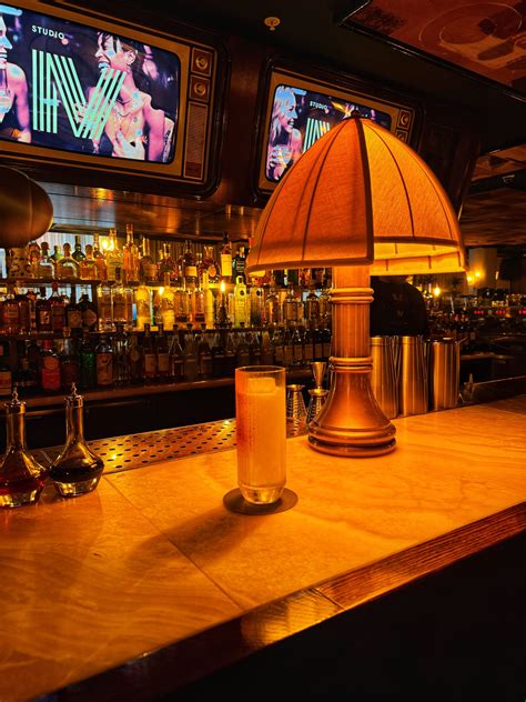 Bar Posie - Beautiful new cocktail bar with an oyster happy hour