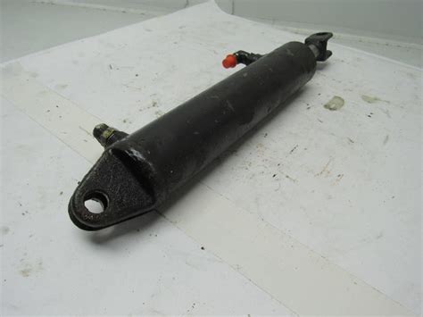 Raymond Side Shift Hydraulic Cylinder From Pacer Model 60 Forklift