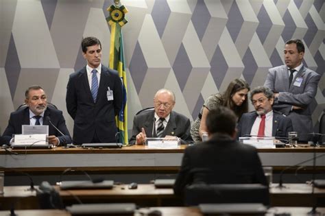 Conselho De Ética Pede A Cassação De Delcídio