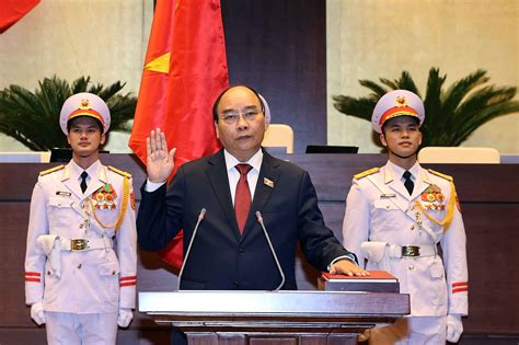 Xi congratulates Nguyen Xuan Phuc on election as Vietnam's president - CGTN