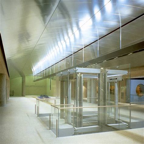 Joachim Schürmann Architekten Bahnhofsplatz U Bahn Station Salzburg 1986